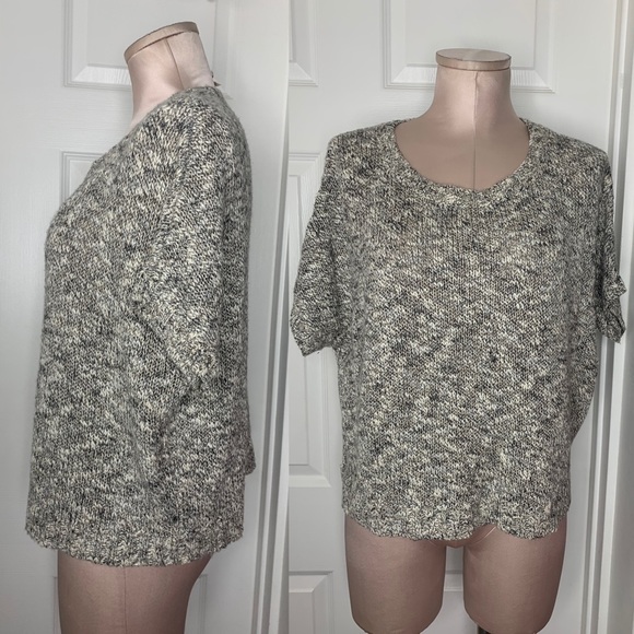 Vince Tops - Vince Linen Blend Cable  Knit Crop Top XS